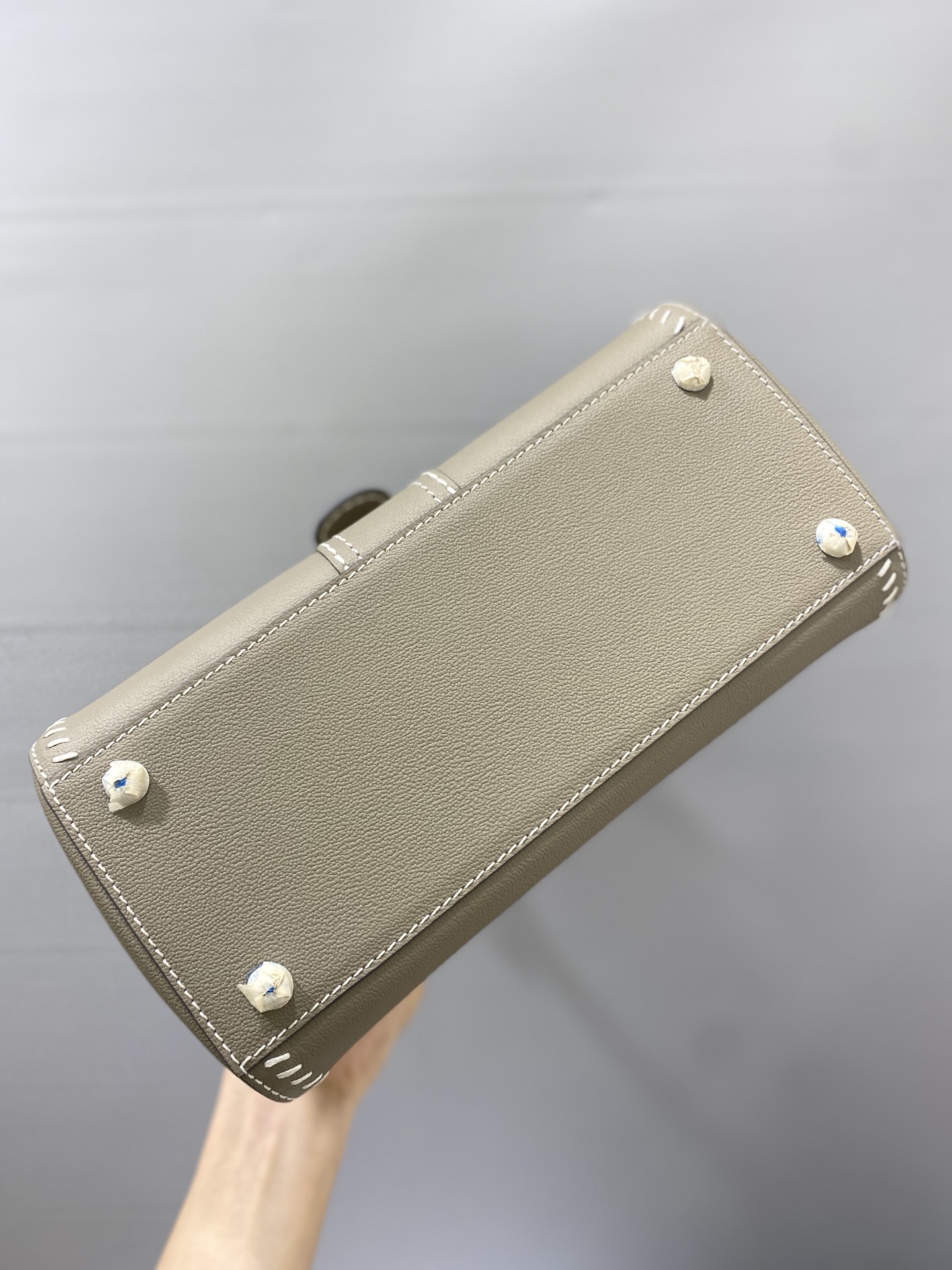 델보 브리앙 박스백 미듐